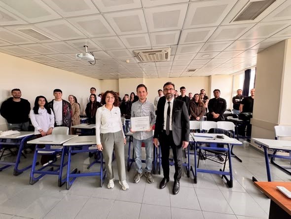 Burhaniye’de yemek fotoğrafçılığı eğitimi
?v=1