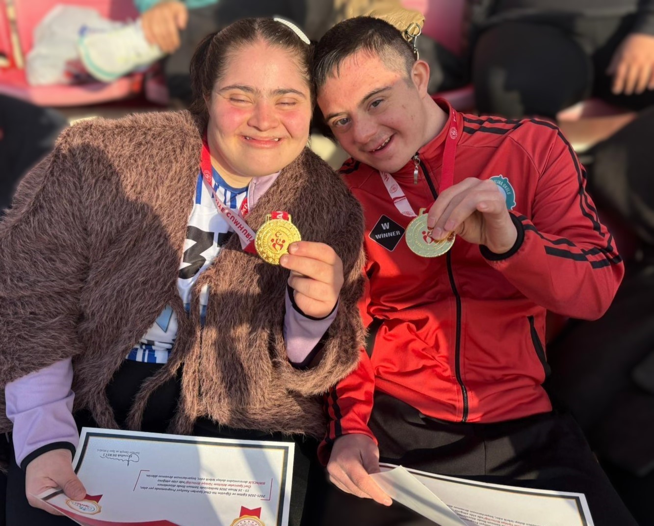 Bayburt Özel Eğitim Uygulama Okulu öğrencileri Türkiye şampiyonu oldu
?v=1