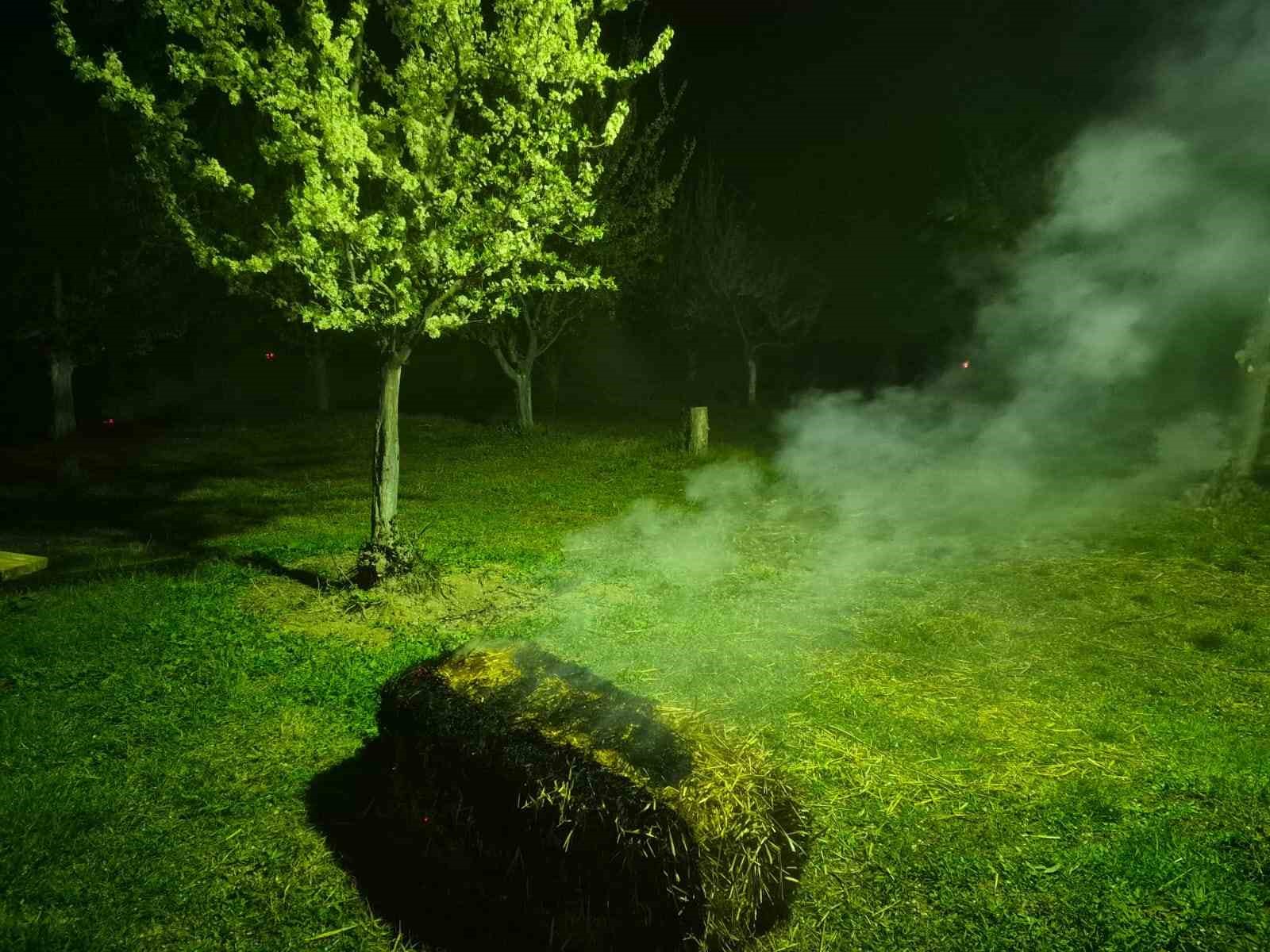 Iğdır’da çiftçiler meyve ağaçlarını dumanlama yöntemi ile soğuktan korudu
?v=1