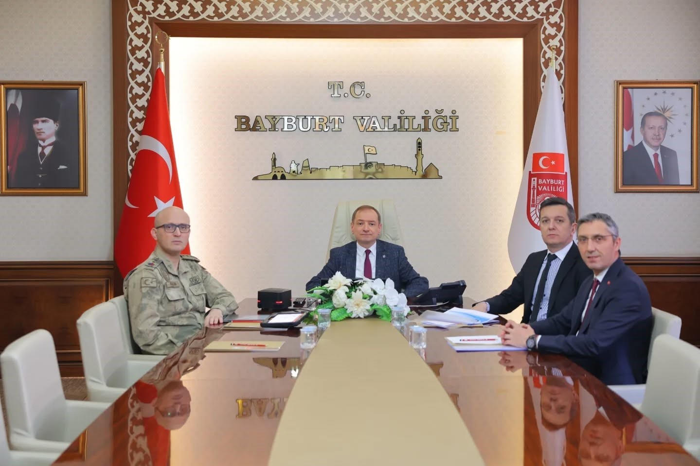 Okul güvenliğine yönelik alınacak tedbirler VKS toplantısında görüşüldü
?v=1