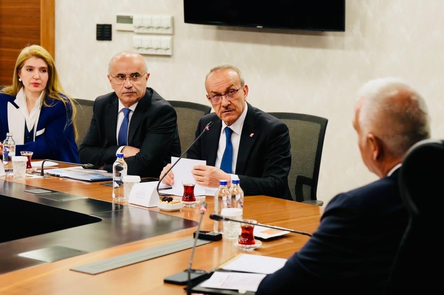 Malatya için görüşmeler, ülke gündemine yakın takip
?v=1