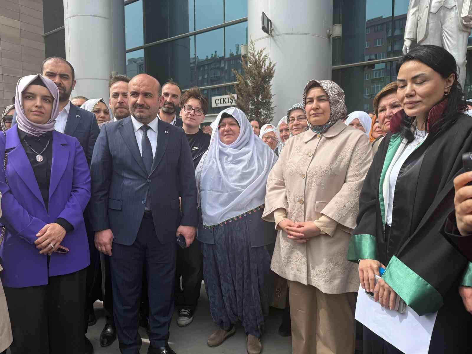 Mihalgazi Belediye Başkanı’na hakaret davasında ilk duruşma
?v=1