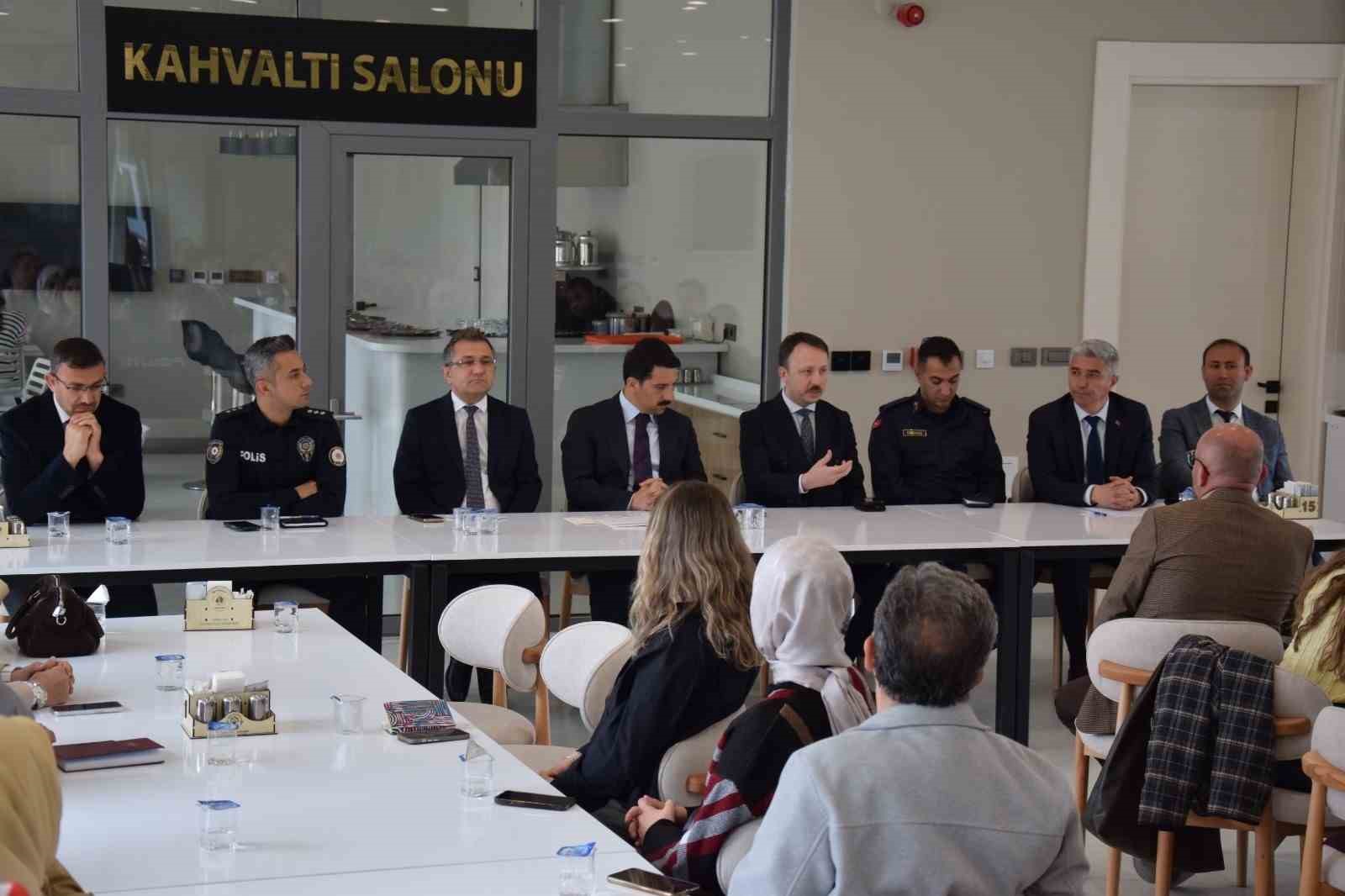 Karapınar’da eğitimde güvenlik ve rehberlik ele alındı
?v=1