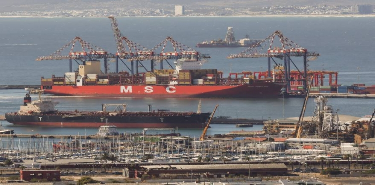 İran’dan Hürmüz Boğazı uyarısı:  Abluka sürerse gereken karşı adımları atacağız ?v=1