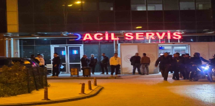 Polis memurunun kızı babasına ait silahla kendini vurdu?v=1