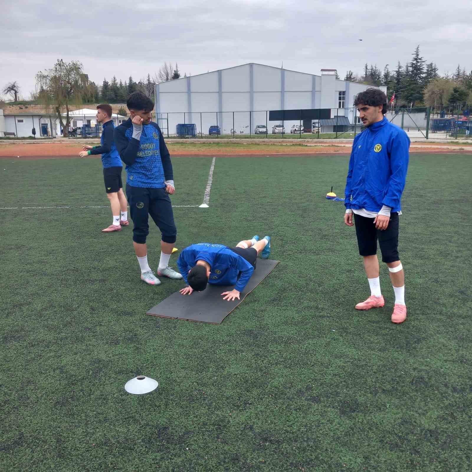 Söğütspor zorlu maçın hazırlıkları tamamlandı
?v=1