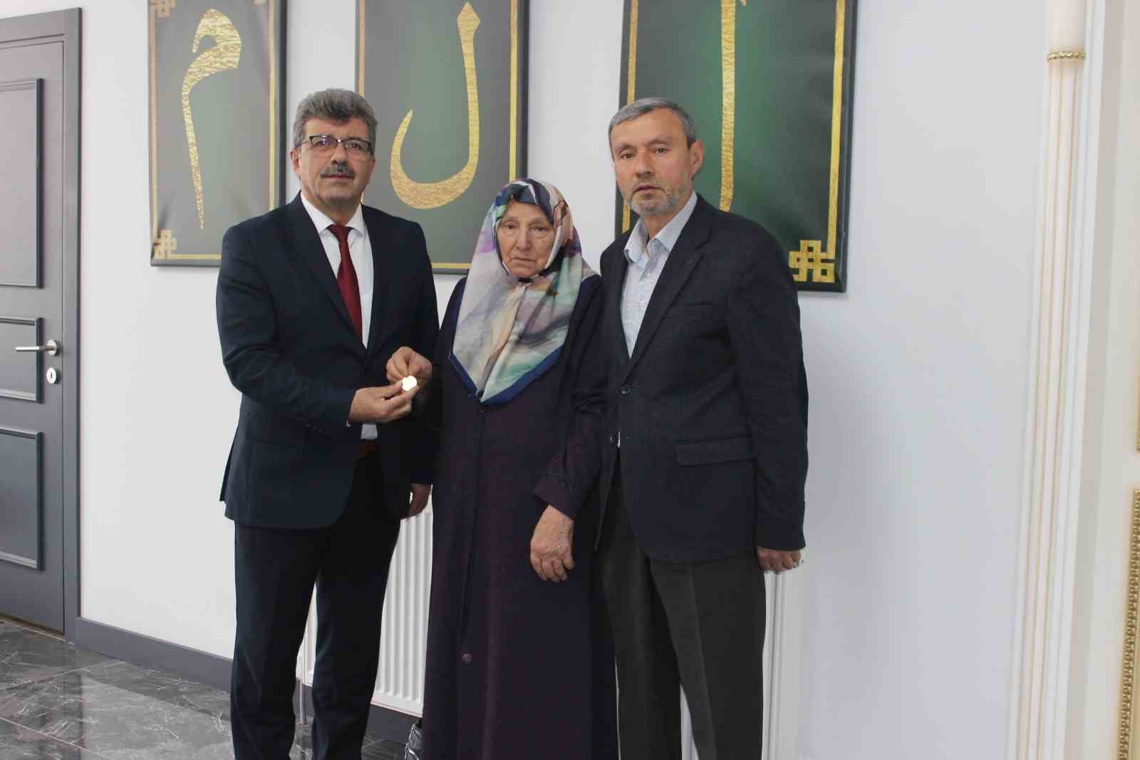 Ordu’da 65 yıllık mehir, hafızların yuvasına tuğla oldu
?v=1