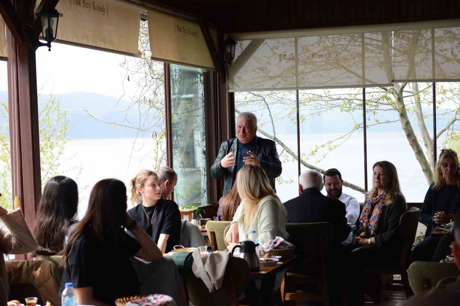 Nilüfer’in sultanları, Gölyazı’da buluştu
?v=1