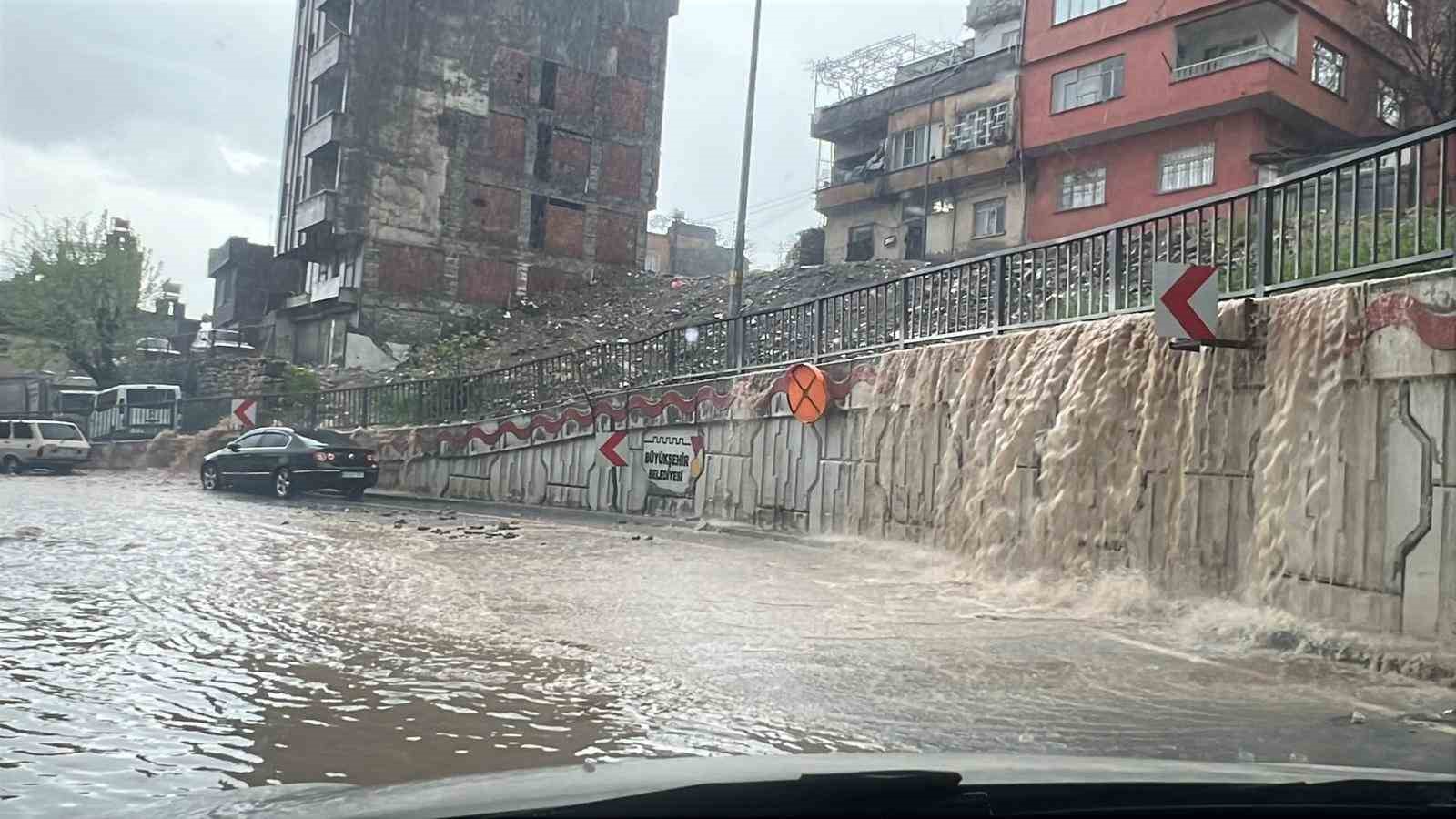 Kahramanmaraş’ta sağanak etkili oldu
?v=1