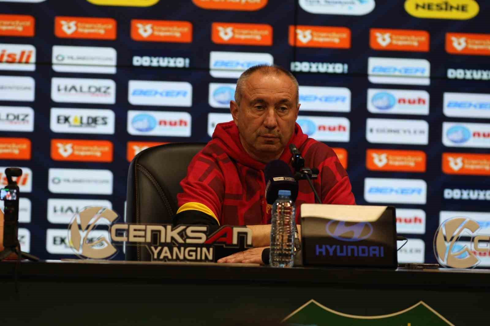 Stanimir Stoilov:  Bugün oyun şeklimizden memnun değilim 
?v=1