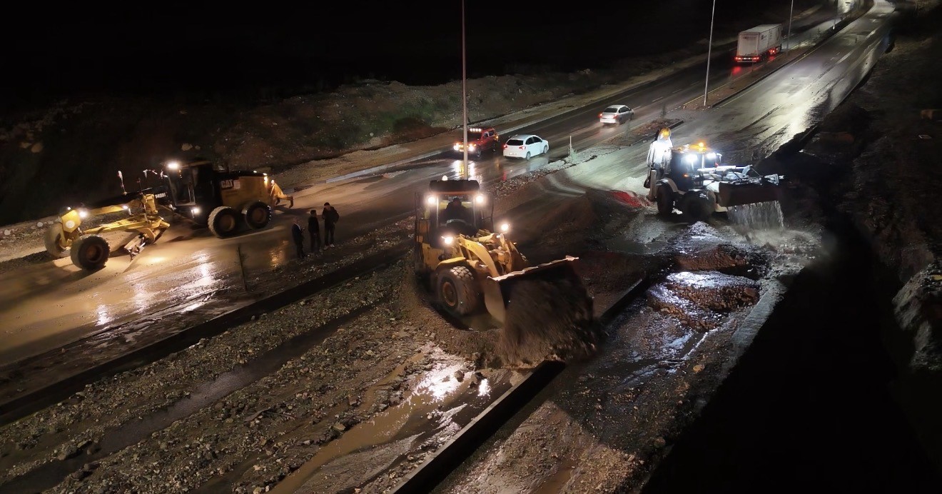 Adıyaman’da şiddetli yağış heyelana neden oldu
?v=1