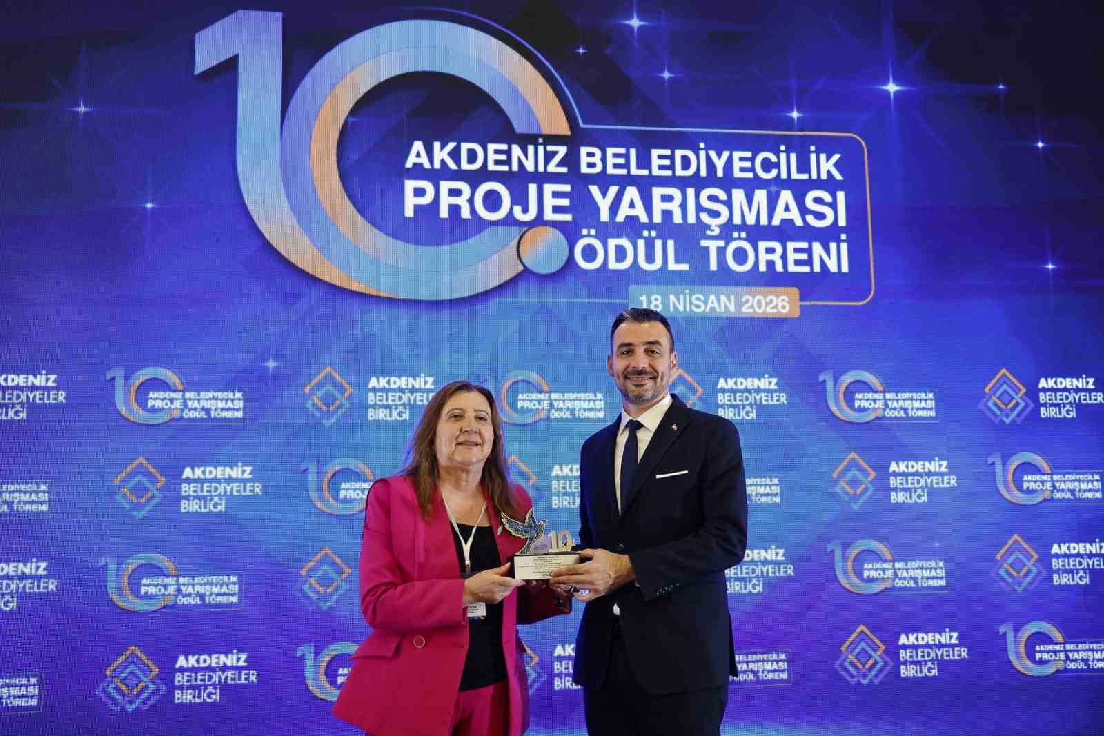 Manavgat Belediyesi’nin  Tazı Kanyonu Çevre Düzenlemesi  projesi ödüllendirildi
?v=1