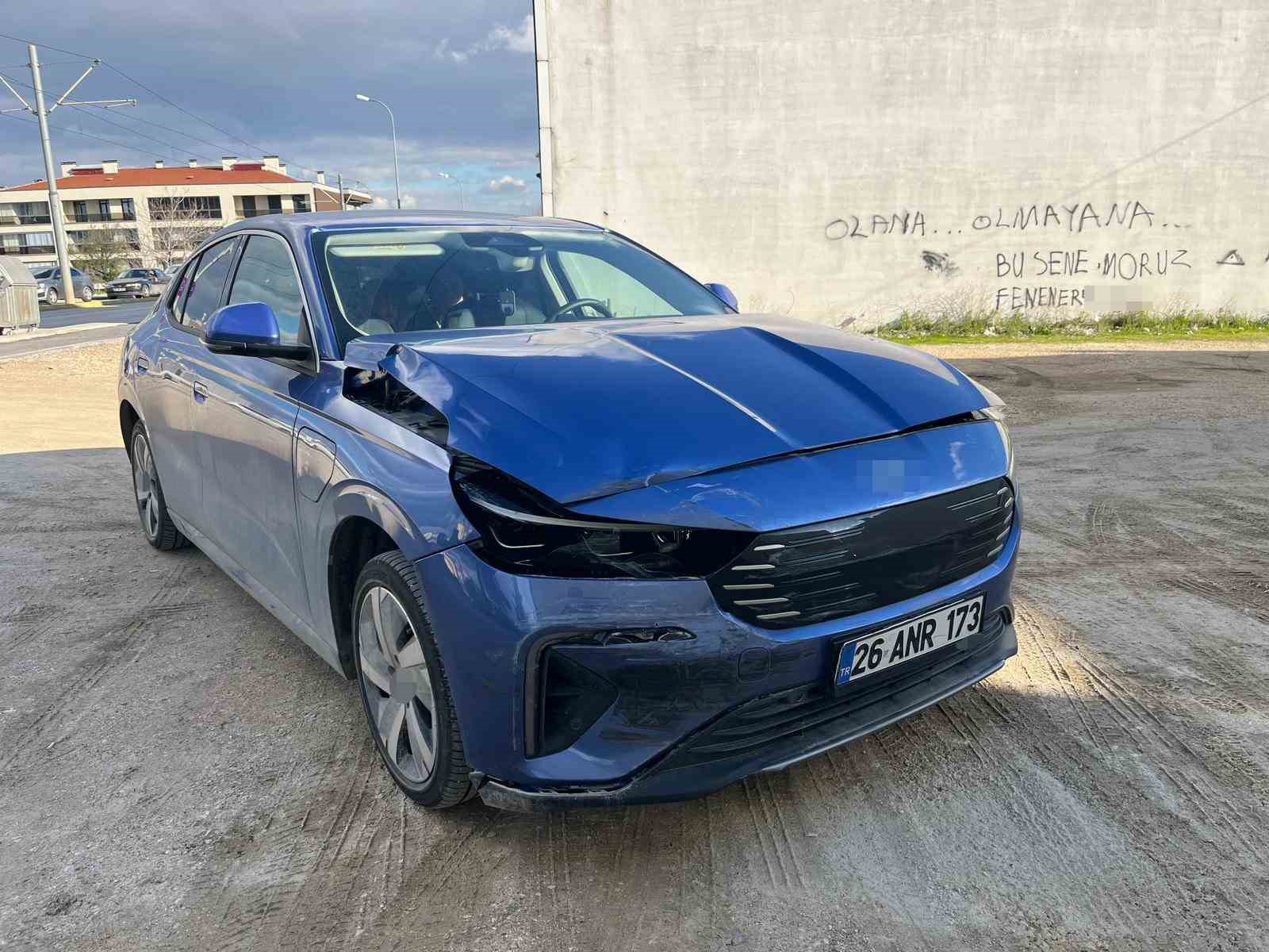 Eskişehir’de trafik kazasında 2 çocuk yaralandı
?v=1