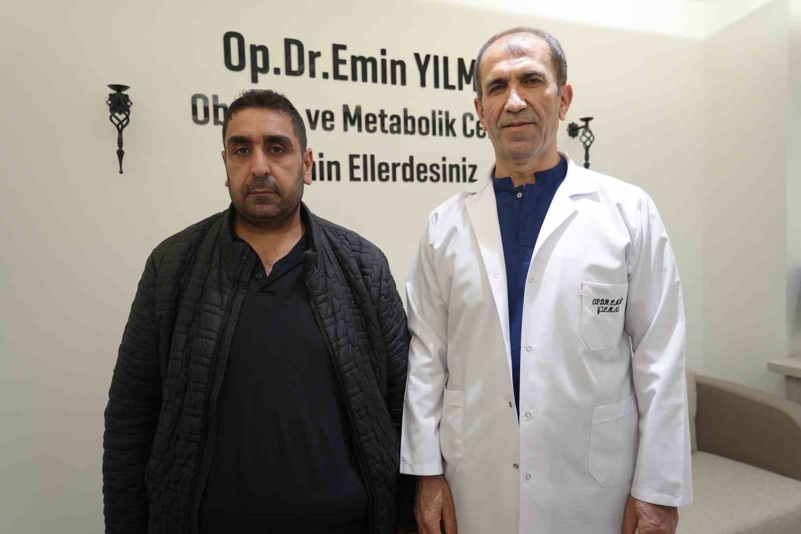 Ağrısız tüp midesi ameliyatıyla 6 ayda 50 kilo verdi
?v=1