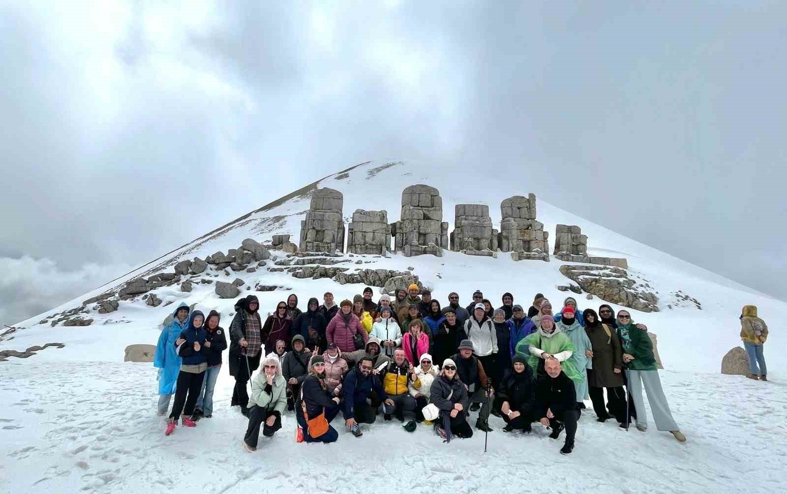 Nemrut Dağı’nda uluslararası sanat buluşması
?v=1