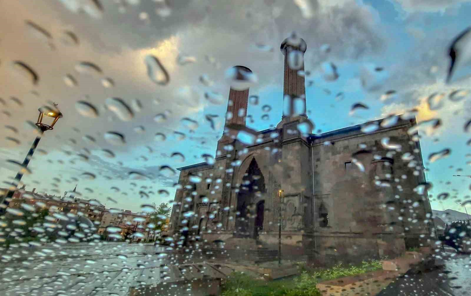 Doğu’da yüksek kesimlerde kar var
?v=1