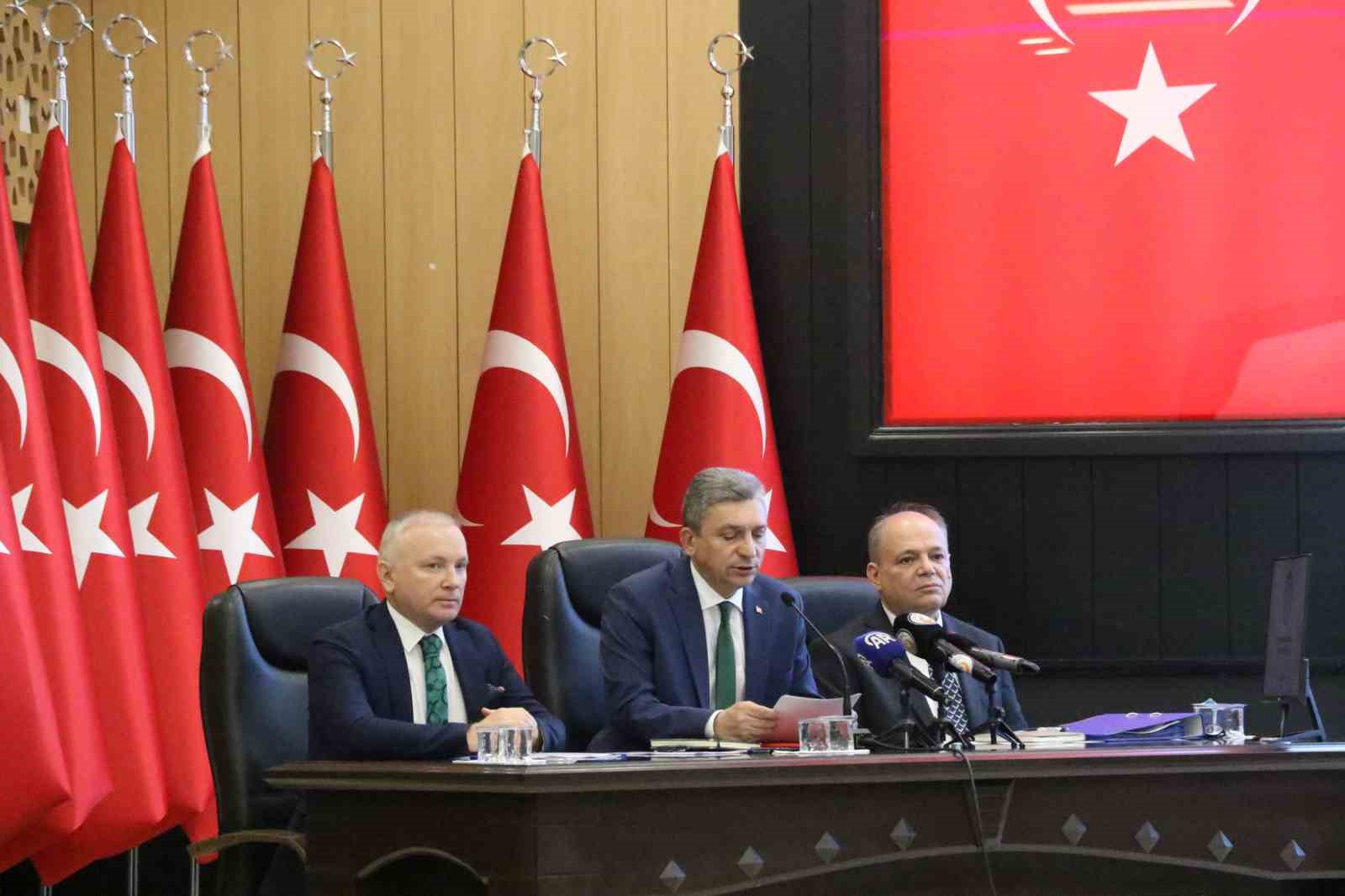 Antalya’da 192 milyar TL’lik 458 proje yürütülüyor
?v=1