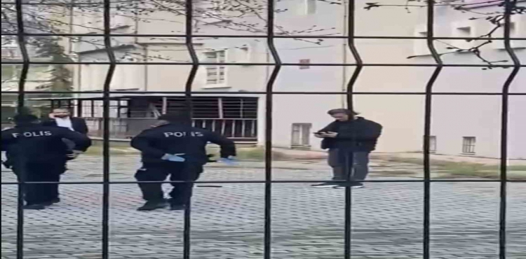Polisten kaçan şahıs, tabancasını okul bahçesine attı?v=1