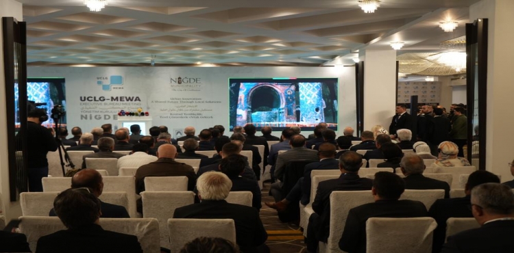 Niğde’de akıllı şehirler ve kentsel yenilikçilik masaya yatırıldı?v=1