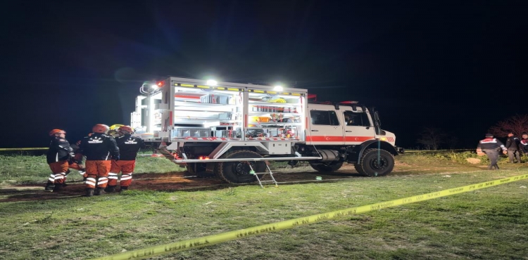 Ankara’da Kara Havacılık Komutanlığı’na ait helikopter kaza kırıma uğradı: Personelin sağlık durumunda olumsuzluk yok?v=1