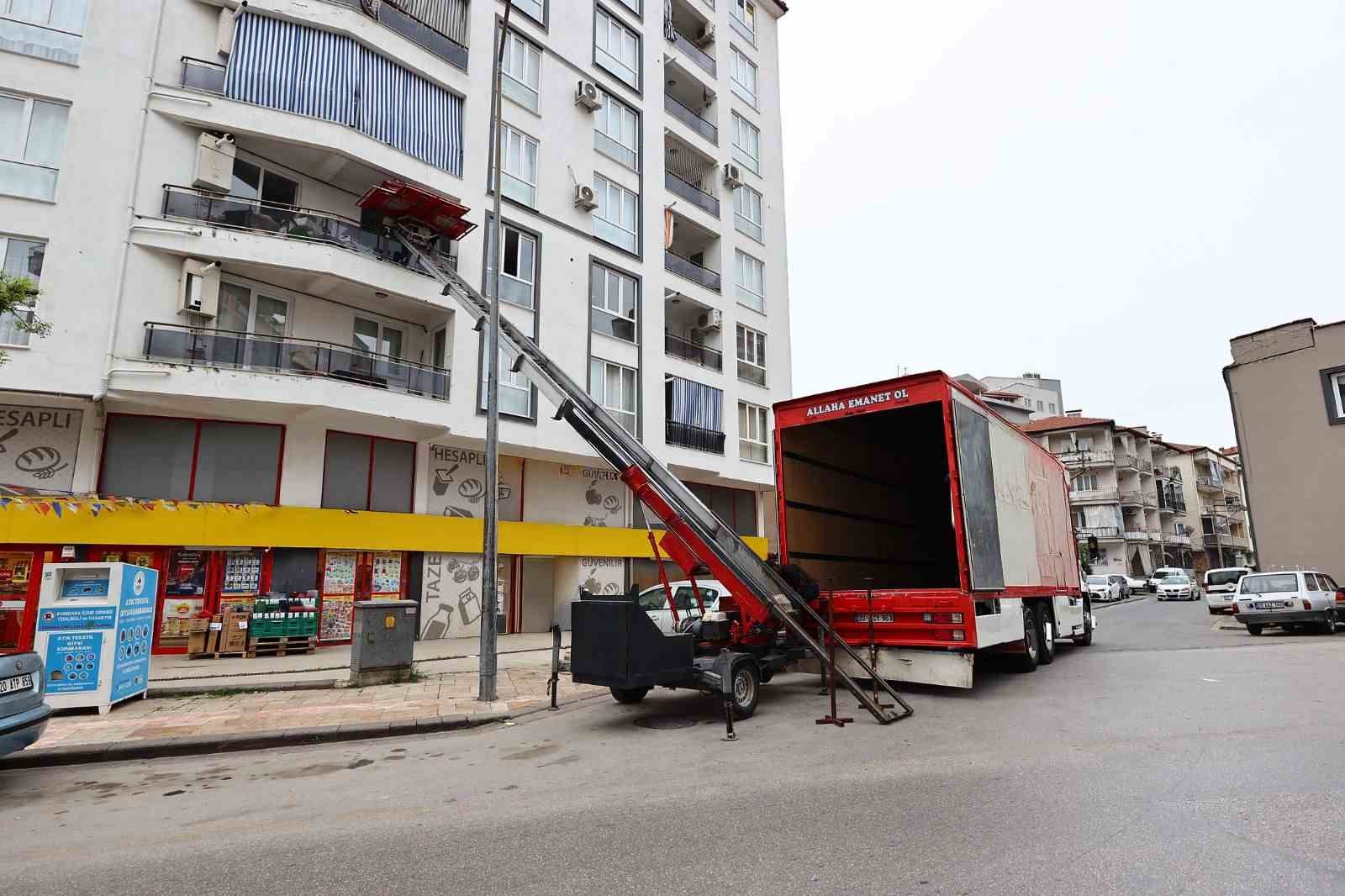 Denizli’de taşınan ailelere verilen destek 1,77 milyon TL’ye ulaştı
?v=1