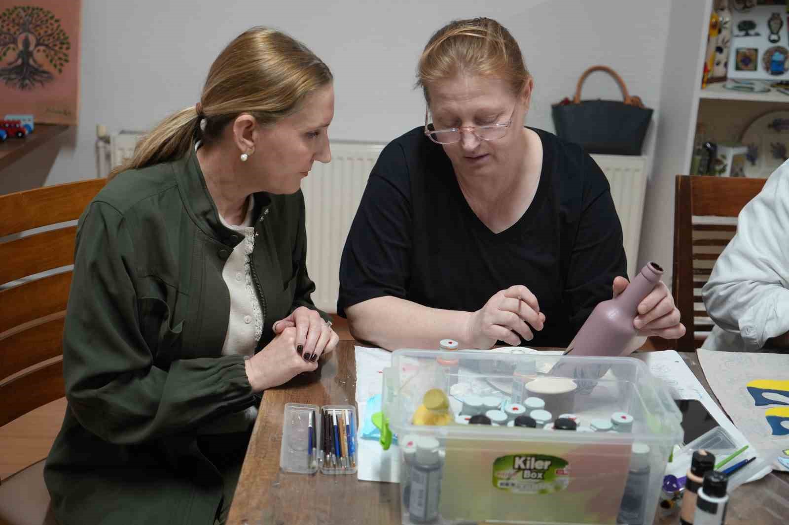 Ayvalık’ta 5 yılda bin kadın üretime katıldı
?v=1