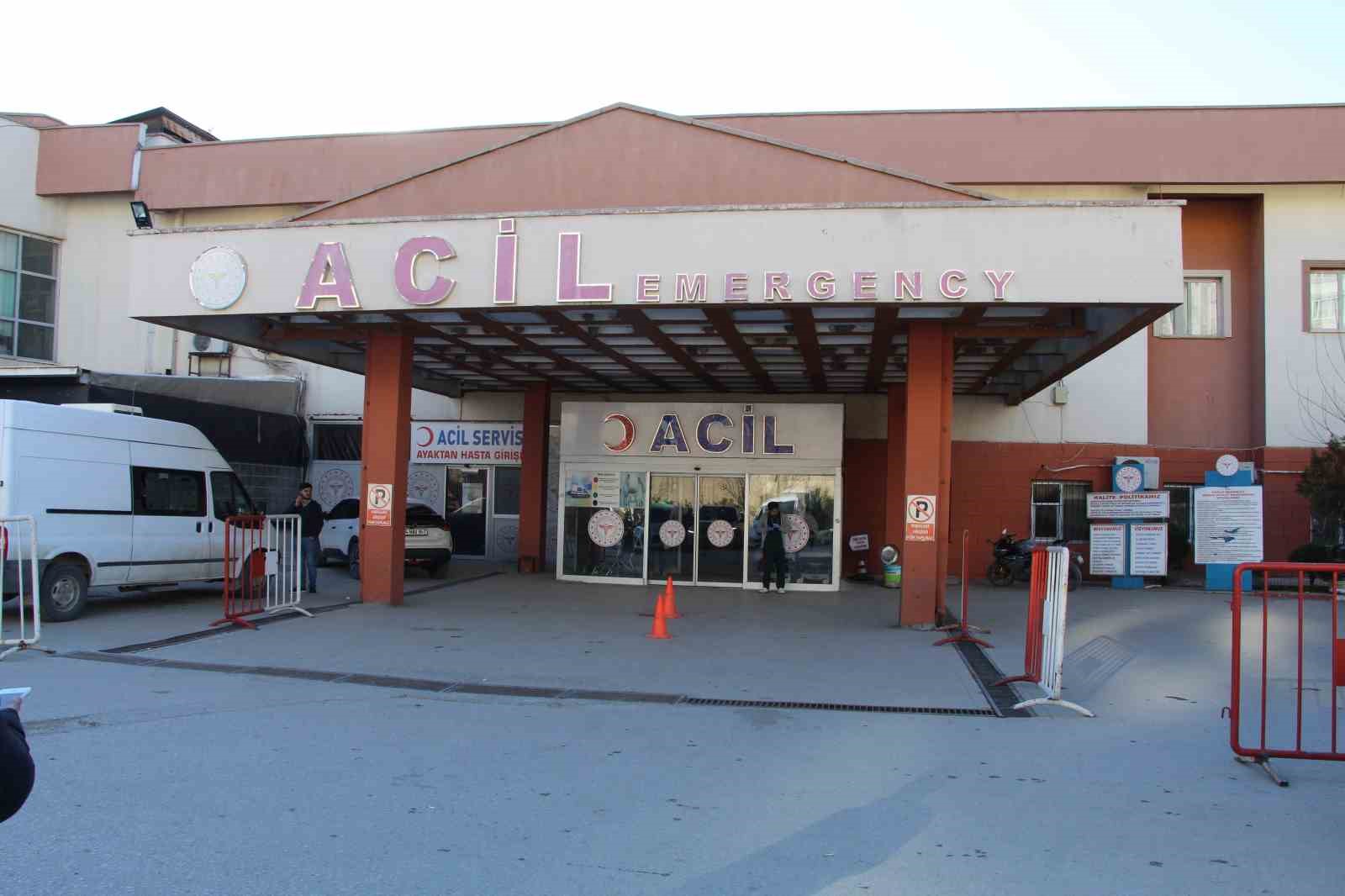 Şırnak’ta taşlı sopalı arazi kavgası: 29 yaralı
?v=1