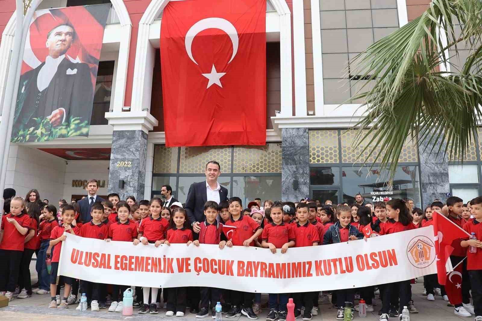 Başkan Arıcı’dan 23 Nisan Mesajı:  Geleceğin aydınlık yüzü, bugünün çocuklarıdır 
?v=1
