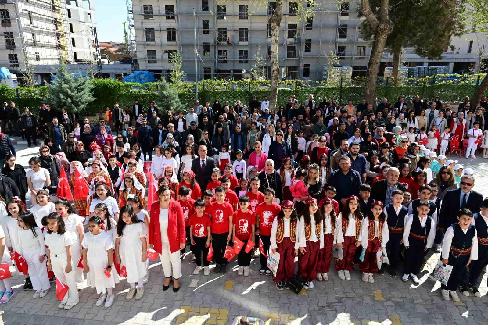 Fırat İlköğretim Okulu’nda 23 Nisan etkinliği
?v=1