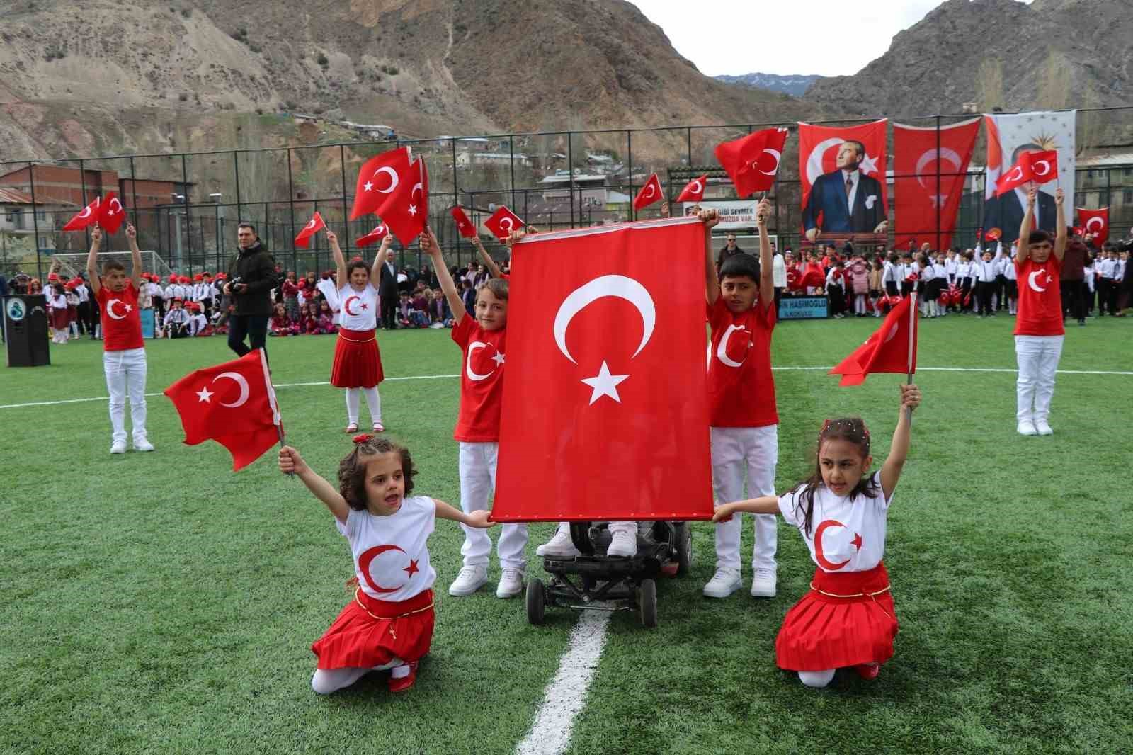 Erzurum’un Oltu ilçesinde 23 Nisan coşkusu
?v=1