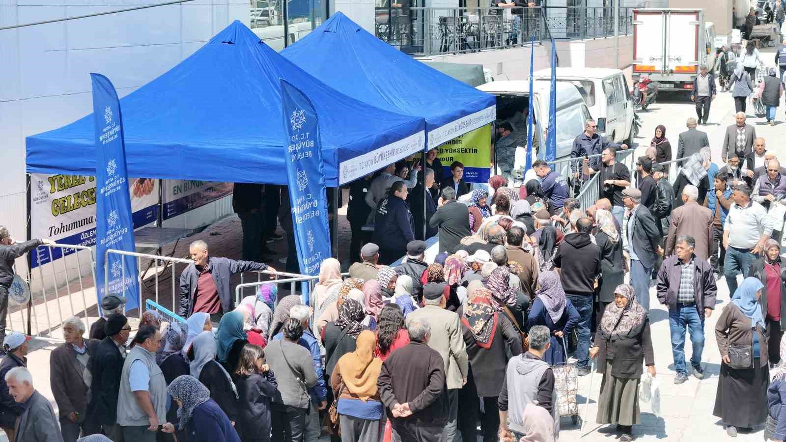 Sultanhisar ve Buharkent’te binlerce fide vatandaşlarla buluştu
?v=1