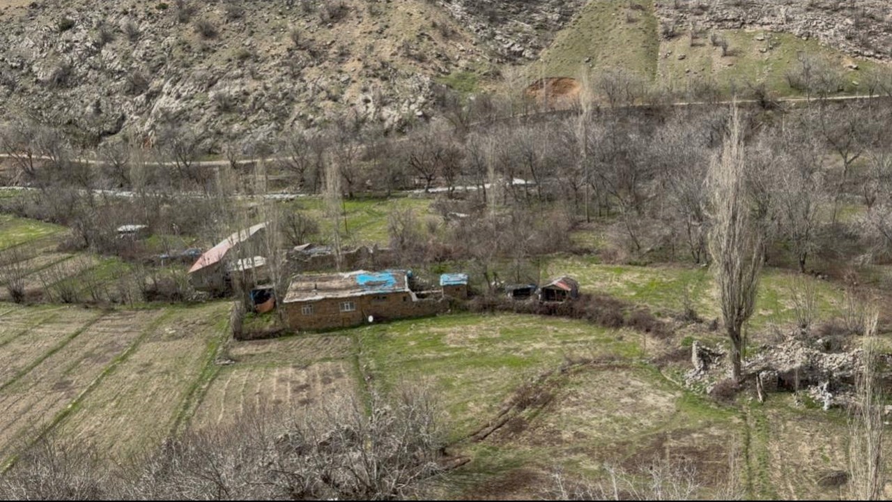 Cevizli köyü sakinlerinden yol talebi
?v=1