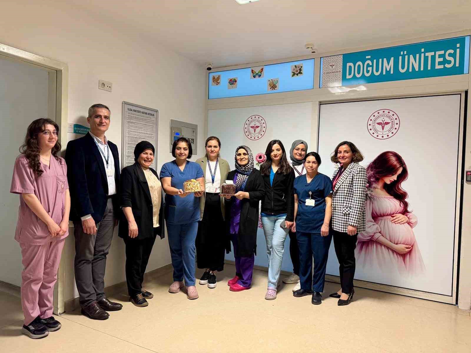 Muğla Eğitim ve Araştırma Hastanesi’nde ebeler unutulmadı
?v=1