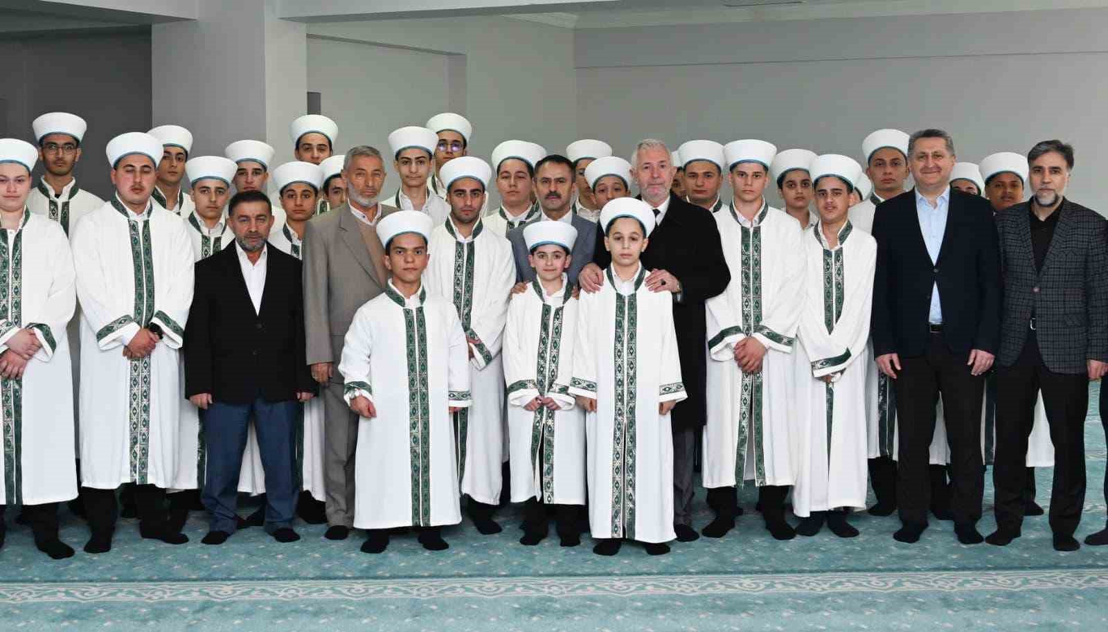 Gölcük’te 43 hafız icazet aldı
?v=1