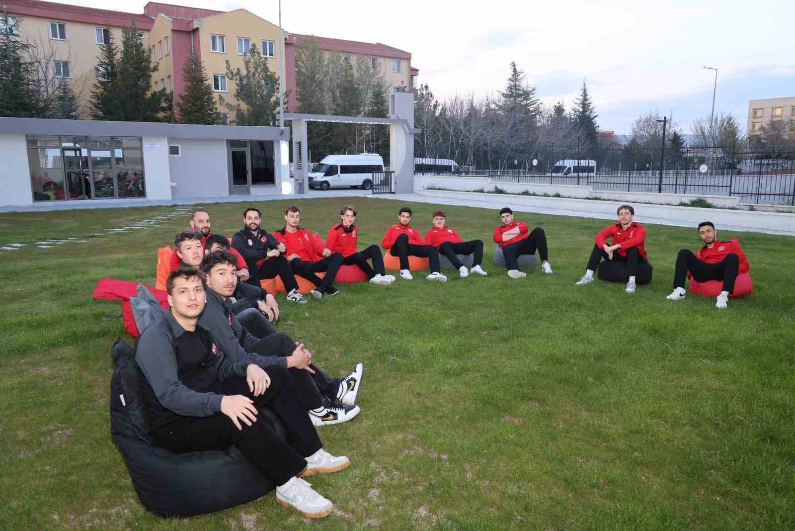 YURTLİG Basketbol İç Anadolu Bölge Müsabakaları tamamlandı
?v=1