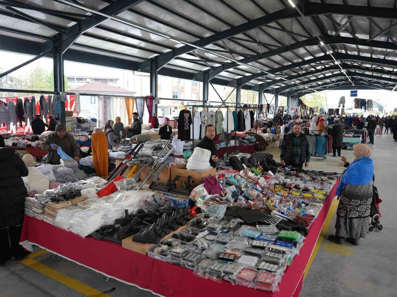 Düzce Belediyesi 3. kapalı pazaryerini hizmete açtı
?v=1