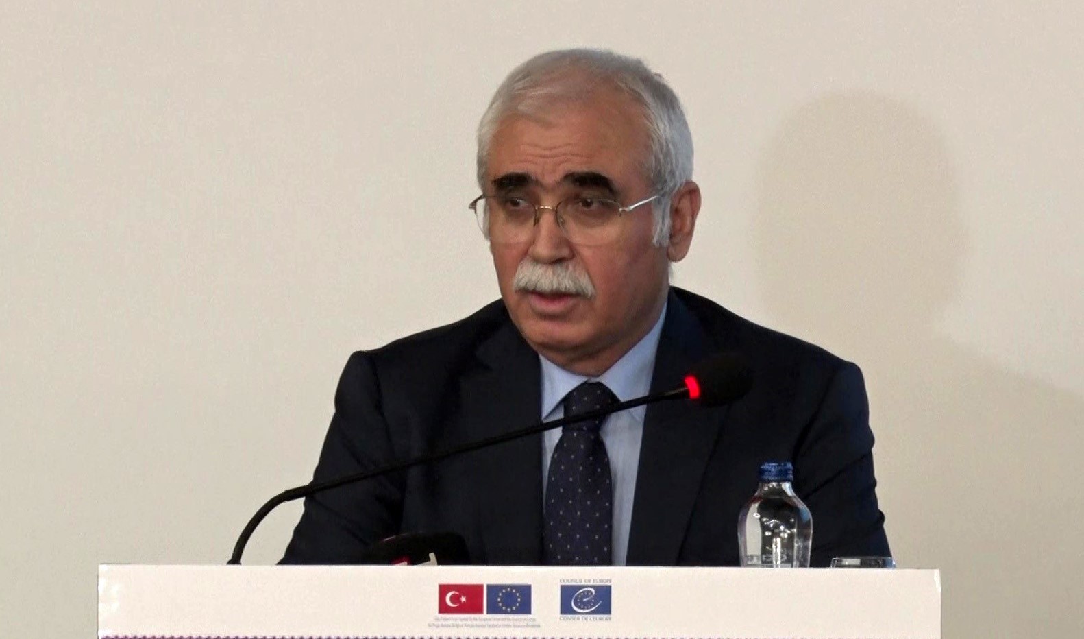 Anayasa Mahkemesi Başkanı Özkaya:  Anayasa Mahkemesi, anayasal değerlerin korunması noktasındaki kararlılığını sürdürmektedir 
?v=1