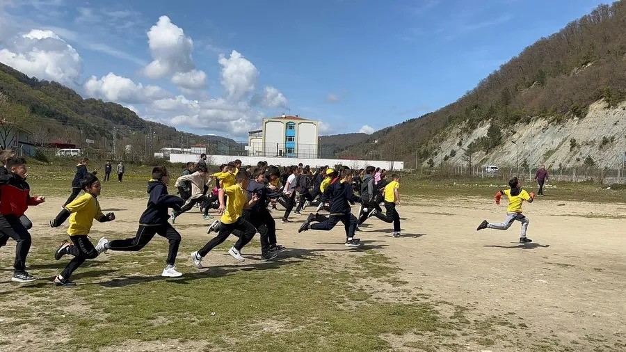 Sinop’ta çocuklar eğlenerek sağlıklı yaşamı öğreniyor
?v=1