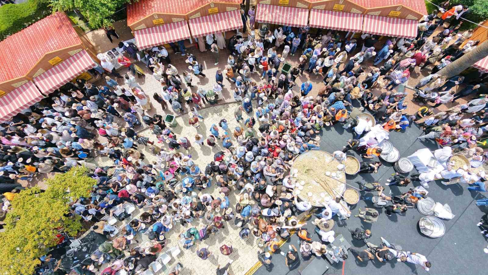 Manisa’da 2 ton bahar pilavı dağıtıldı
?v=1