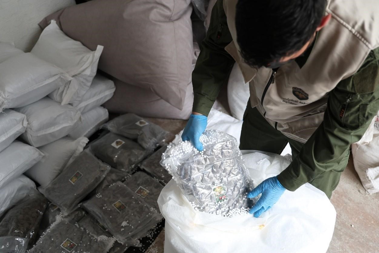 Türkiye ve Suriye’den ortak uyuşturucu operasyonu
?v=1