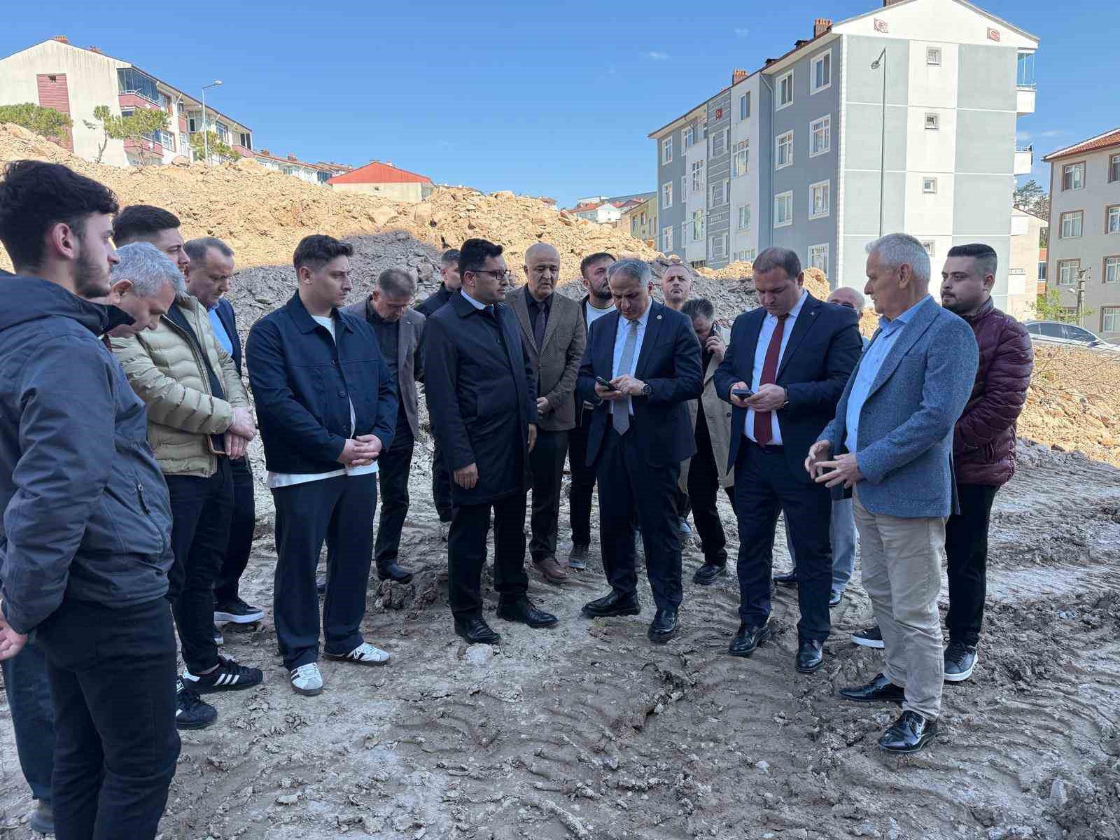 Alaplı’daki İmam Hatip Ortaokulu İnşaatında Denetim Gerçekleştirdiler
?v=1