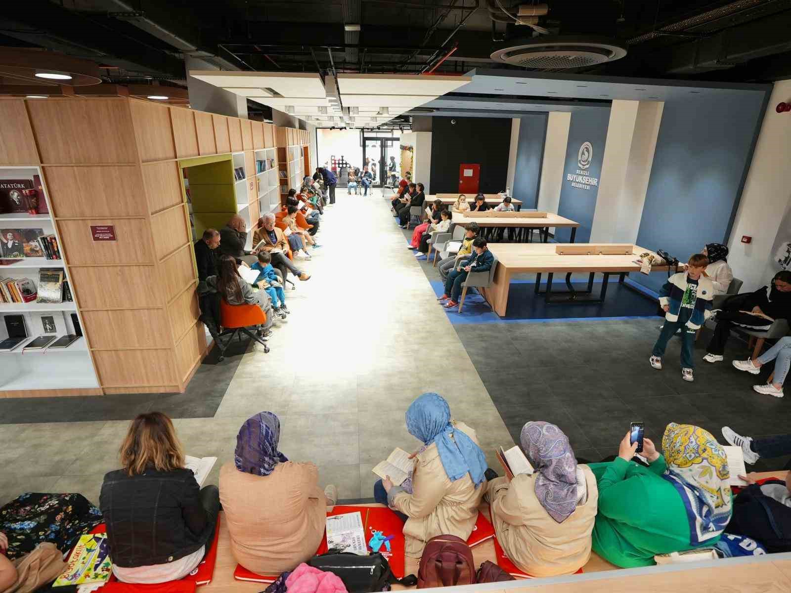 Denizli’de çocuklar  Telefonu Bırak, Kitaba Sarıl  çağrısına kulak veriyor
?v=1