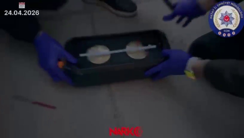 Müzik kutusundan milyonlarca TL’lik uyuşturucu çıktı
?v=1