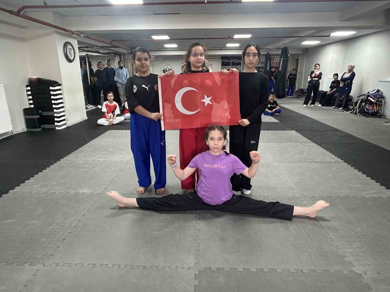 Miniklerin vatan sevgisi
?v=1