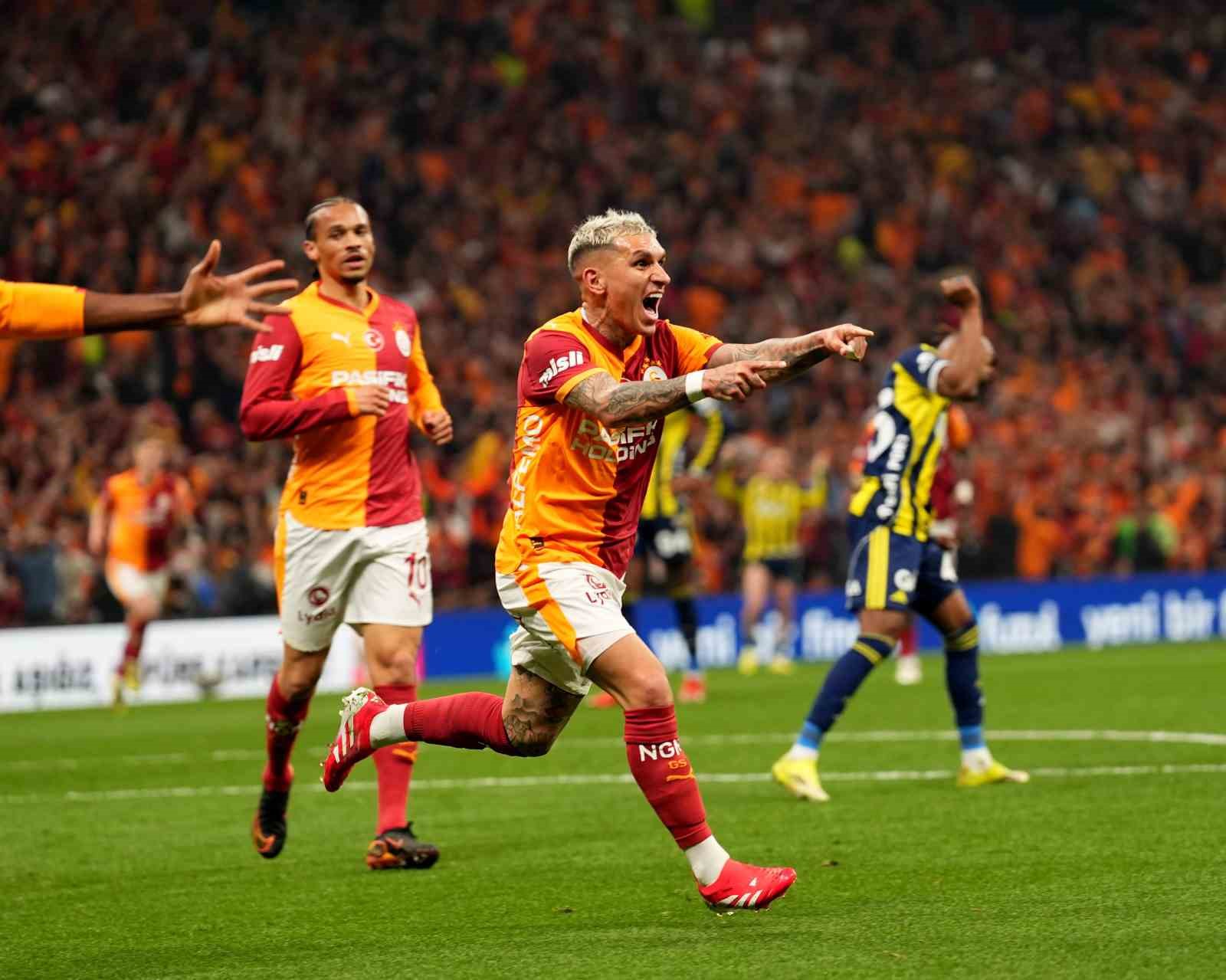 Galatasaray bu sezon ilk kez Fenerbahçe’yi yendi
?v=1