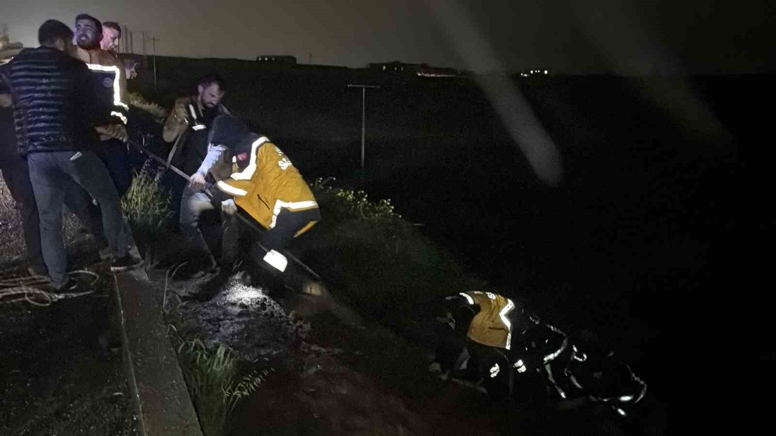 Şanlıurfa’da otomobil şarampole uçtu: 5 yaralı
?v=1