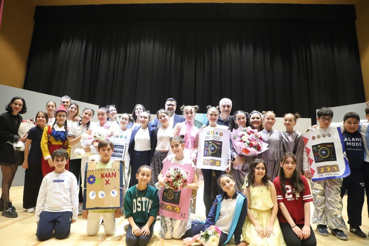 Turgutlu’da minik oyuncular büyüledi
?v=1