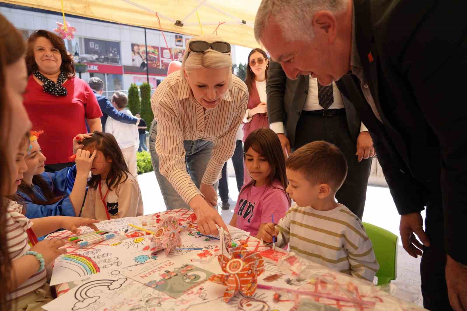 Başkan Subaşı çocuklarla bir araya geldi
?v=1