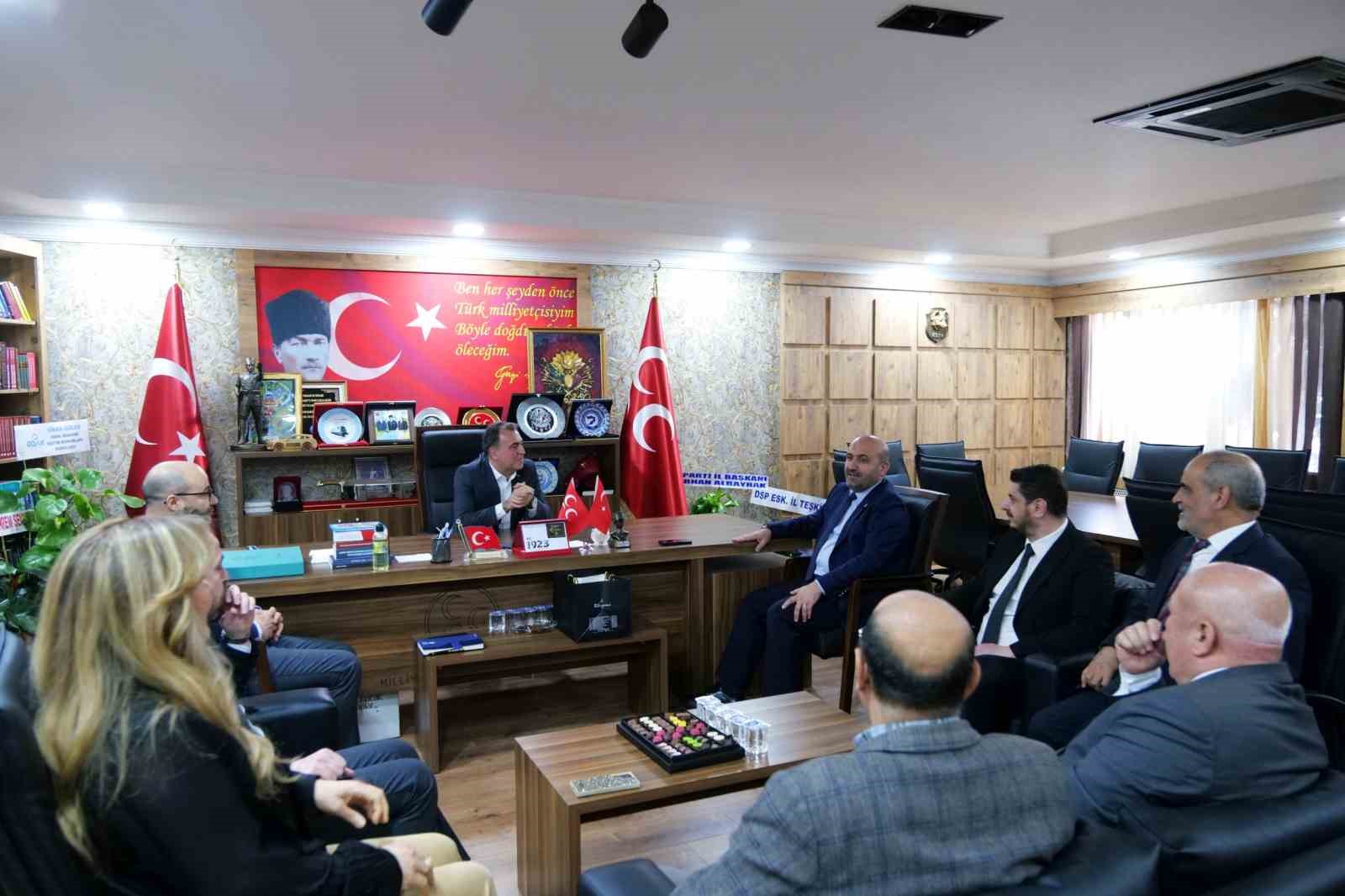 Başkan Albayrak  Cumhur İttifakı olarak Eskişehir’imiz için omuz omuza, birlik ve beraberlik içinde çalışmaya devam edeceğiz 
?v=1