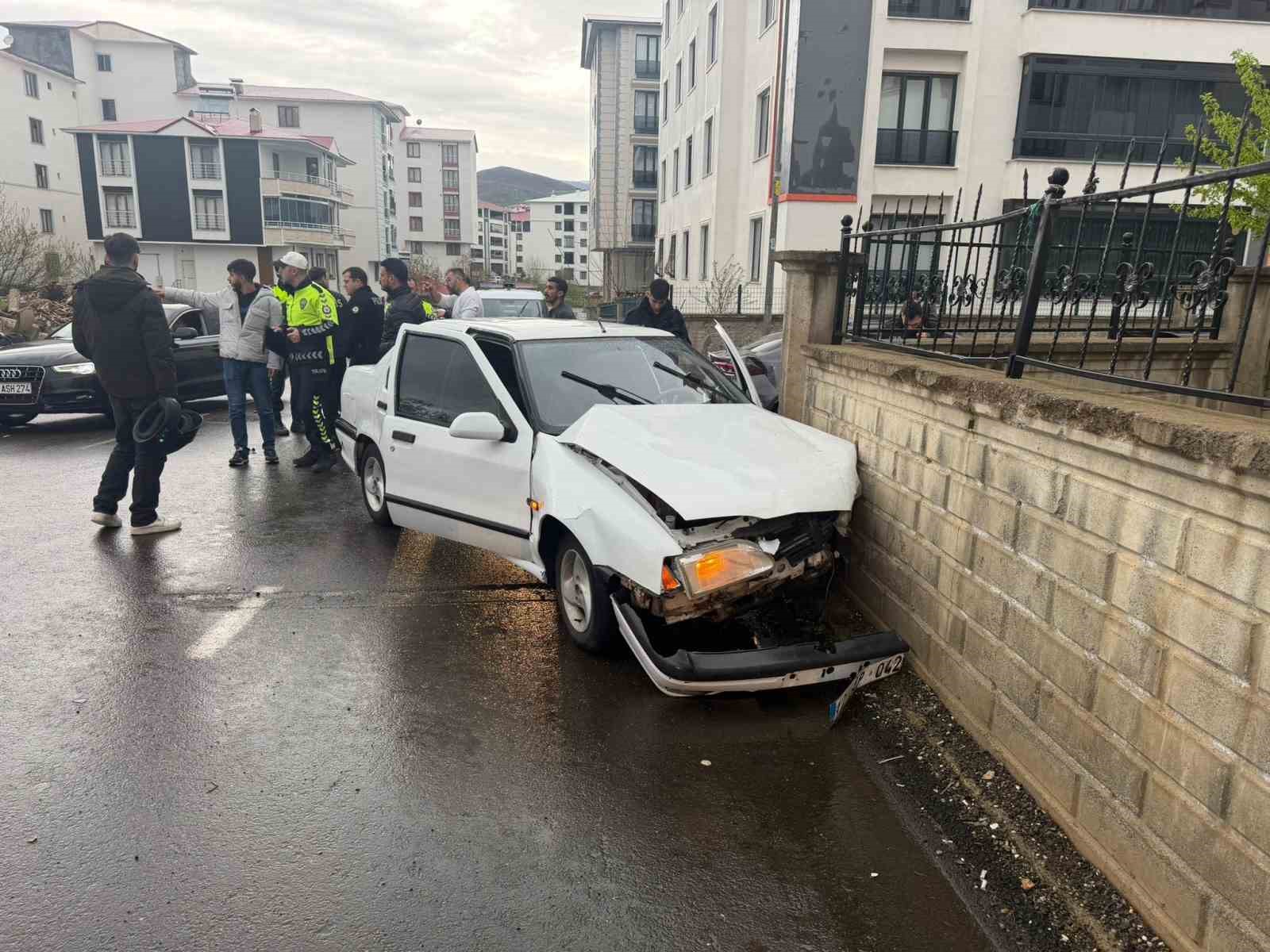 Bingöl’de trafik kazası: 2 yaralı
?v=1